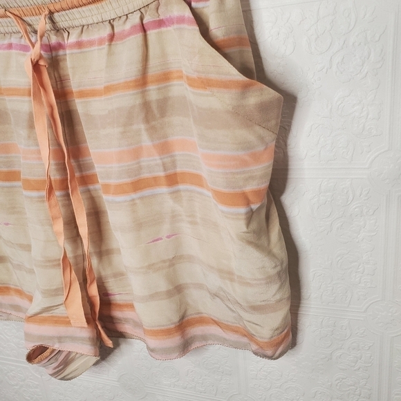 Wilfred Aritzia silk stripe shorts - Picture 7 of 8